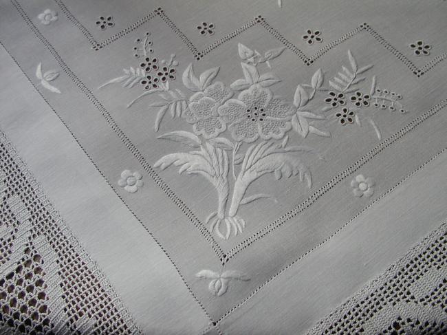 Magnificient tablecloth with stunning silk white embroidery and crochet lace