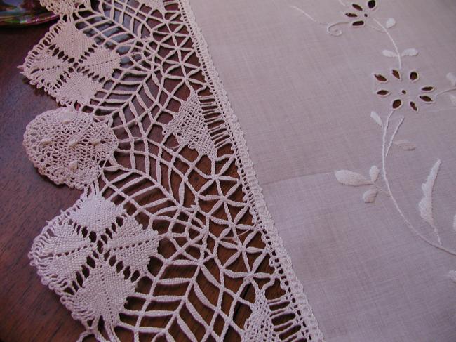 Gorgeous tablecloth with Colbert open& white works with bobbin lace edging