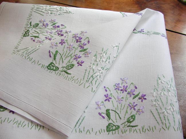 Breathtaking tablecloth with embroidered snowdrops and violets