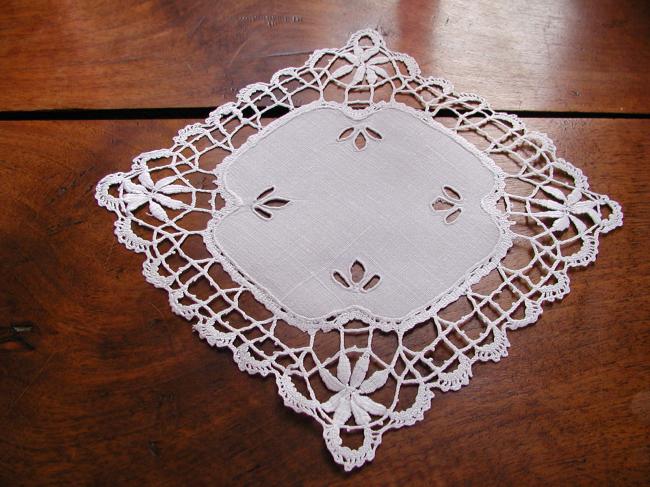 Lovely duchess set of doily with Cluny lace and openwork