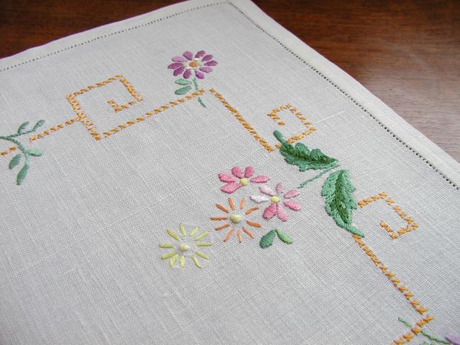 Romantic tray cloth with embroidered flowers