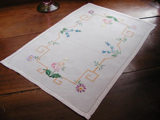 Romantic tray cloth with embroidered flowers