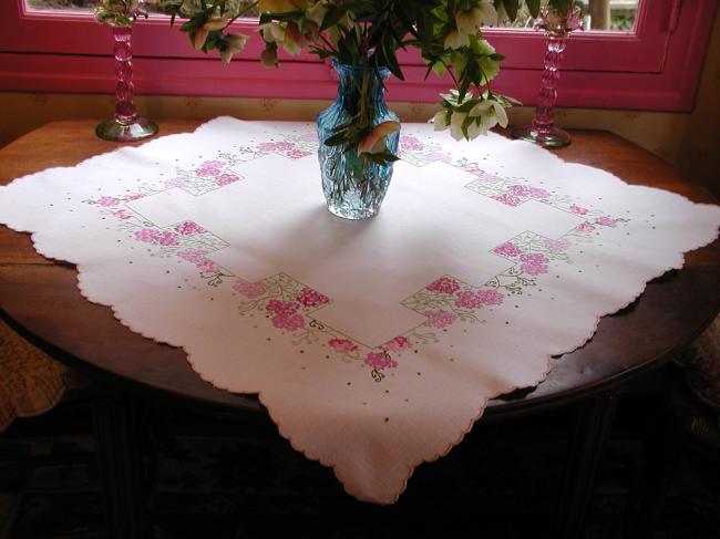 Striking little tablecloth with lovely embroidered lilac