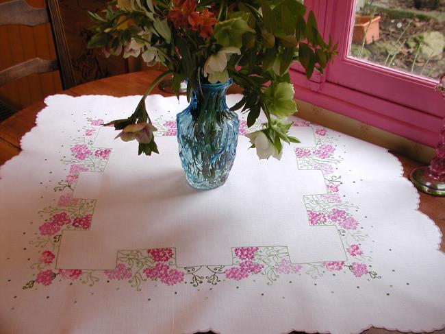 Striking little tablecloth with lovely embroidered lilac