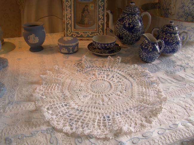 Charming hand made round doily with crochet lace