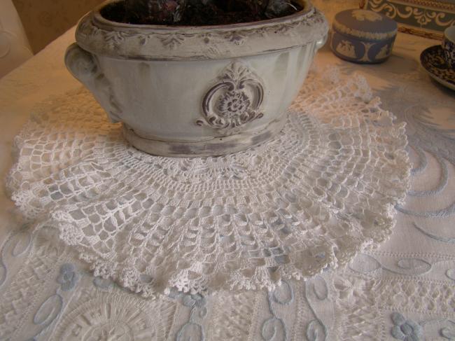 Charming hand made round doily with crochet lace