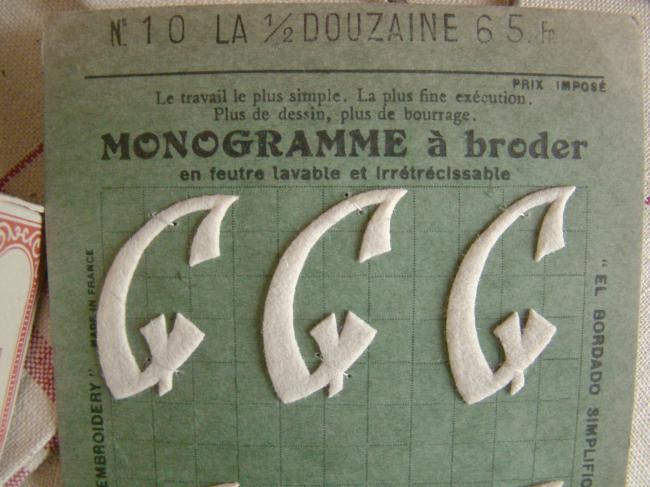 Ancienne Plaque Cartier Bresson de 6 monogrammes G à broder