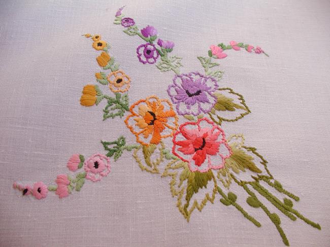 Lovely small tablecloth with hand-embroidered bouquets of flowers