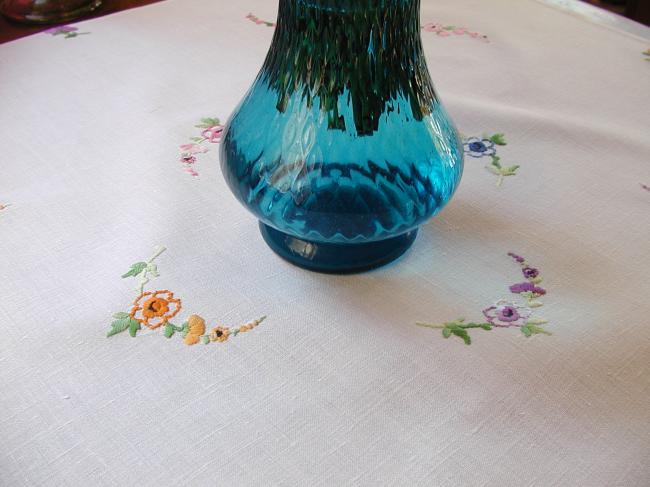 Lovely small tablecloth with hand-embroidered bouquets of flowers