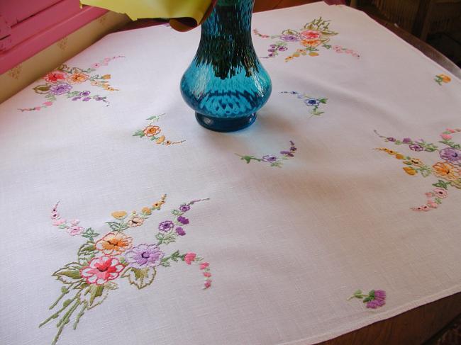 Lovely small tablecloth with hand-embroidered bouquets of flowers