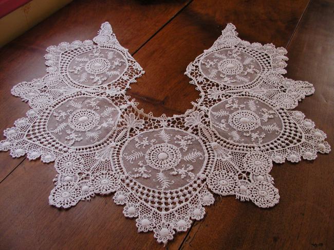 Spectacular collar in chemical lace and embroidered net 1900