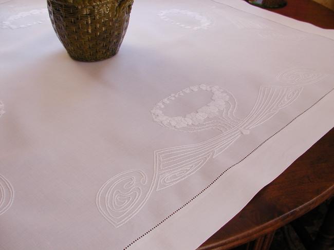 Wonderful tablecloth with hand-embroidered white flowers 1920