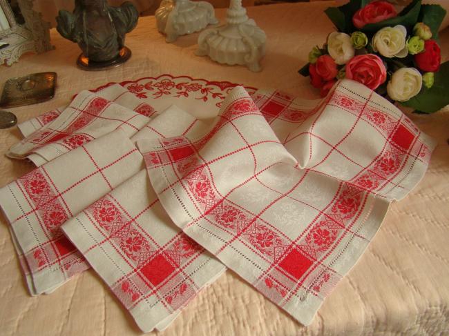 6  jolies serviettes en damassé de lin rouge médoc et blanc, motif floral