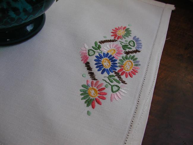 Lovely tray cloth or table centre with hand-embroidered flowers