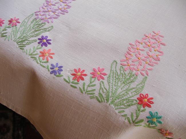 Really beautiful tablecloth with hand-embroidered hyacinths bowls