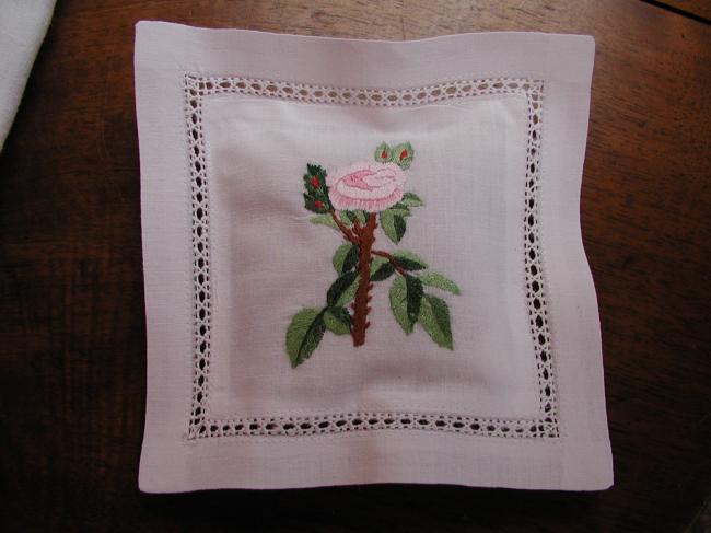Charming lavander sachet with hand-embroidered Redouté rose