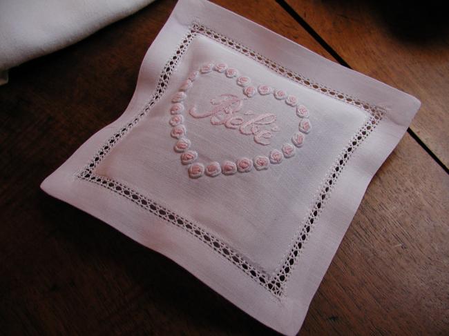 Charming lavender sachet with hand-embroidered heart with 'bébé' inscription