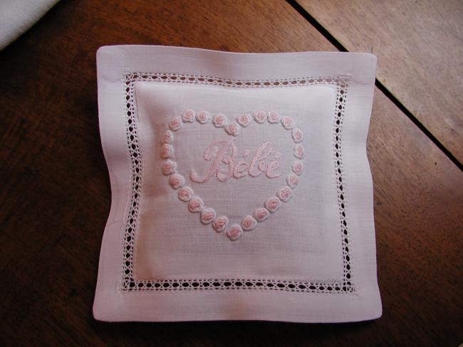 Charming lavender sachet with hand-embroidered heart with 'bébé' inscription