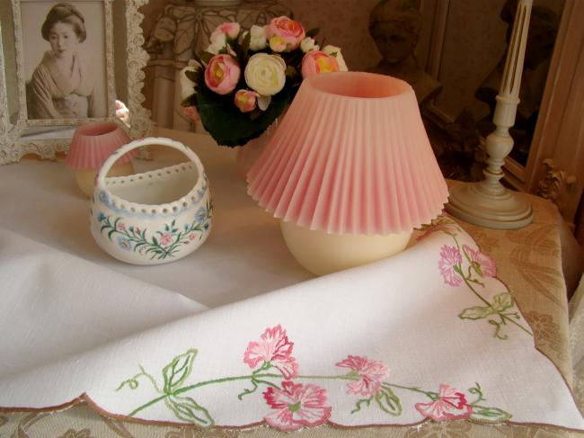 So adorable tablecloth with hand-embroidered bunches of eyelets