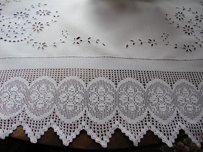 Stunning tablecloth with Colbert openwork and superb crochet lace 1900