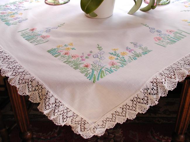 So romantic tablecloth with embroidered english garden with lace edging