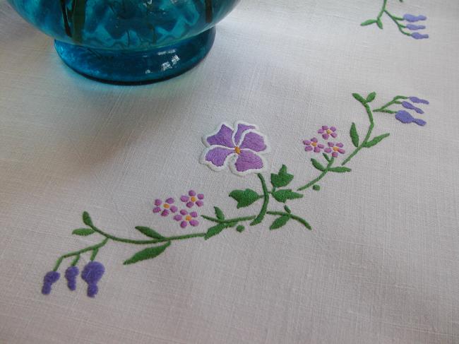 Gorgeous tablecloth with hand-embroidered pansies and cotton lace border