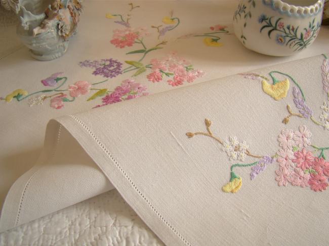 Enchanting small tablecloth with hand-embroidered flowers and sweet peas