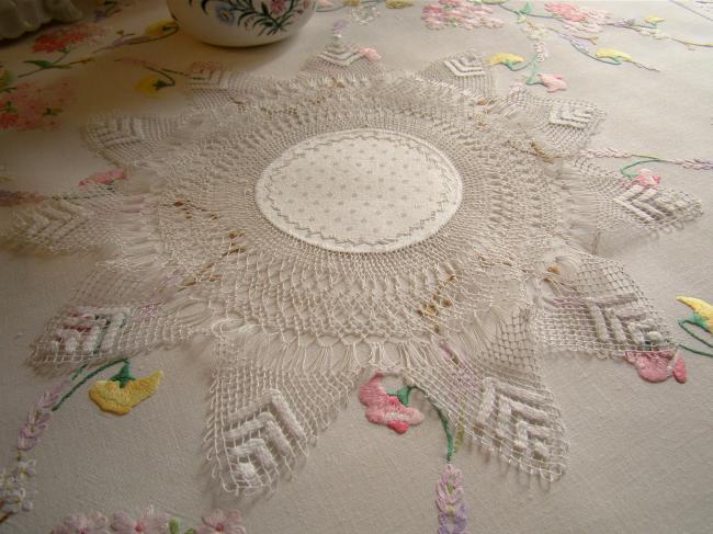 So sweet  star shape edwardian hairpin lace doily 1900