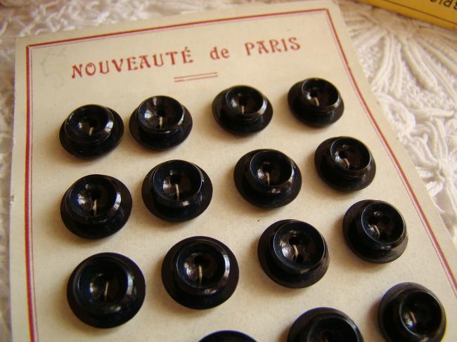 Adorable carte de 24 petits boutons ronds en coupelle, couleur noire, 1930, 10mm