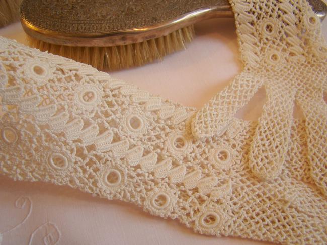 Très romantique paire de gants en guipure d'Irlande 19ème