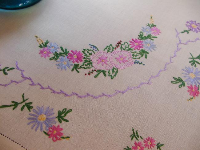 Lovely tray mat with hand embroidered flowers with acidulous colors