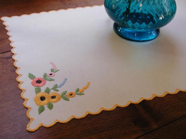 Lovely tray or table centre with stylish embroidered flowers