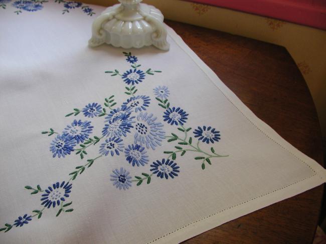 So sweet tablecloth with hand-embroidered blue flowers