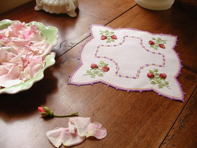 So adorable doily with hand-embroidered raised red roses