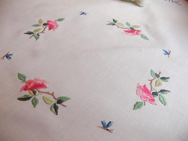 Stunning tablecloth with hand embroidered roses and colibri