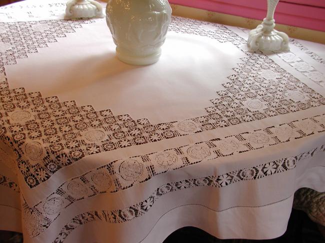 Superb tablecloth with Cilaos and Teneriffe drawn thread works