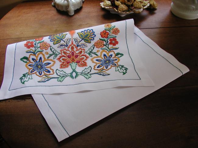 Two superb pannels with Jacobean hand-embroidered flowers