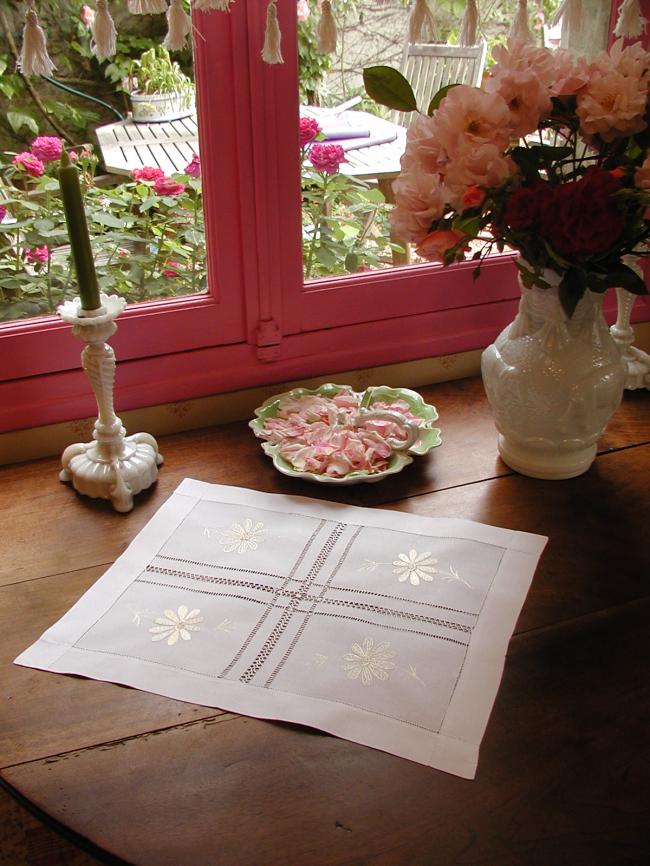 Gorgeous tray cloth in batiste of linen with lovely hand-embroidered golden silk