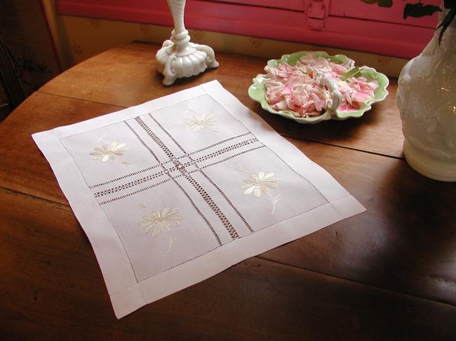 Gorgeous tray cloth in batiste of linen with lovely hand-embroidered golden silk