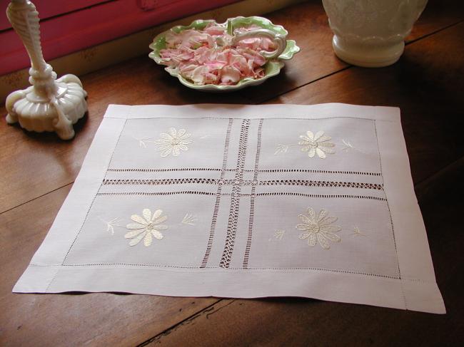 Gorgeous tray cloth in batiste of linen with lovely hand-embroidered golden silk