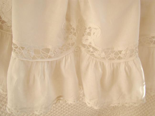 Magnifique rideau portière en voile de coton et dentelle Renaissance 1900