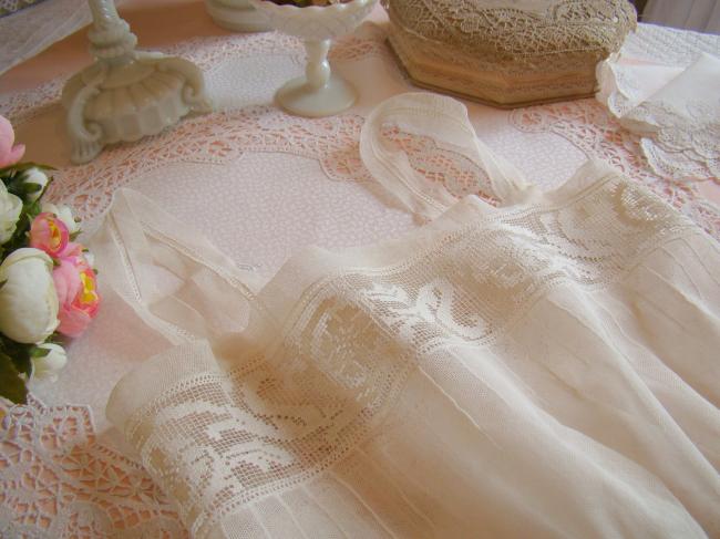 Romantique cache-corset en tulle rebrodé & dentelle filet à feuilles d'acanthe