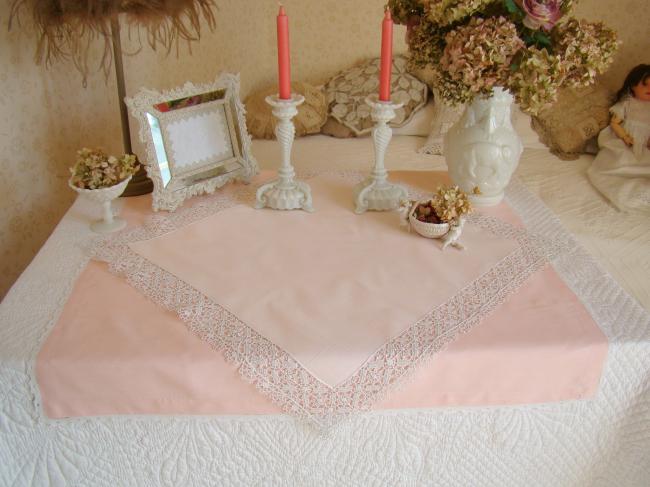 Linge ancien : Superbe nappe en linon de lin avec superbe dentelle de Venise