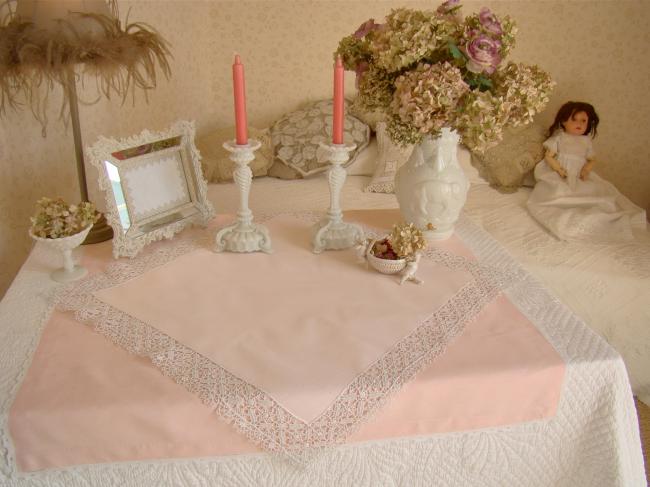 Linge ancien : Superbe nappe en linon de lin avec superbe dentelle de Venise