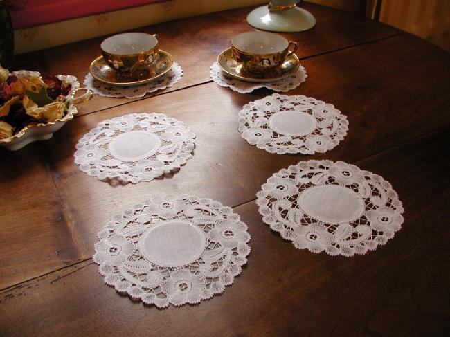 Stunning Duchesse lace service of 6 coasters, made with bobbin