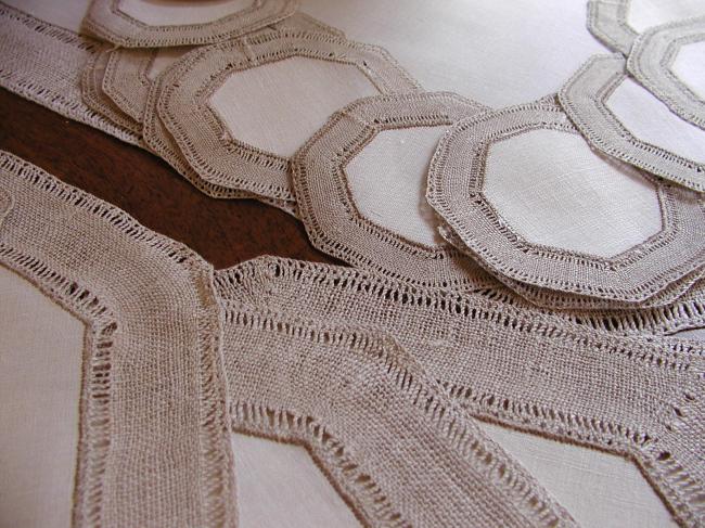 Superb table service 25 pieces in linen with edging in  bobbin 'Torchon' lace