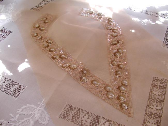 Exceptional collar in Luneville embroidery, pearls & spangles