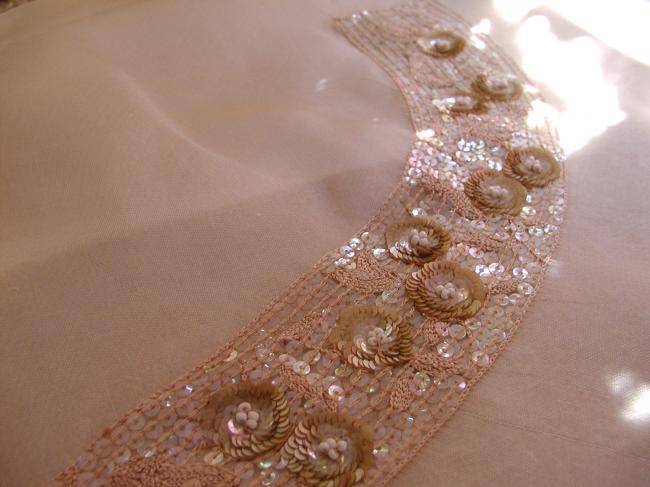 Exceptional collar in Luneville embroidery, pearls & spangles