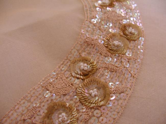 Exceptional collar in Luneville embroidery, pearls & spangles