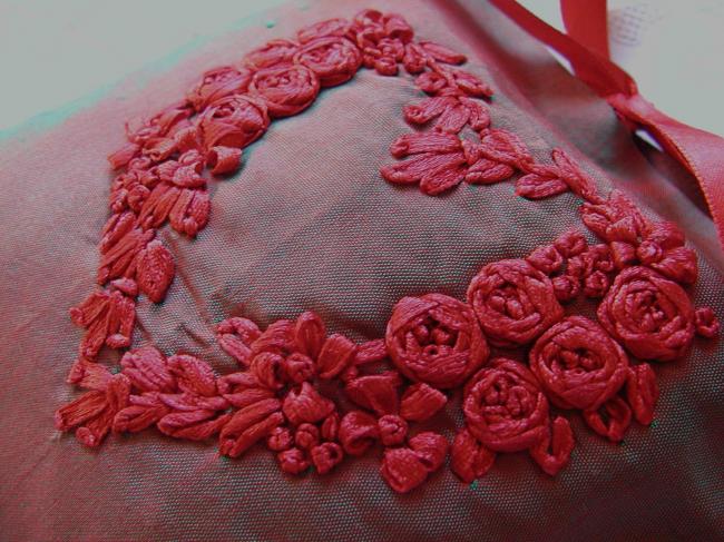 Luxurous lavander sachet in red silk with hand-embroidered heart